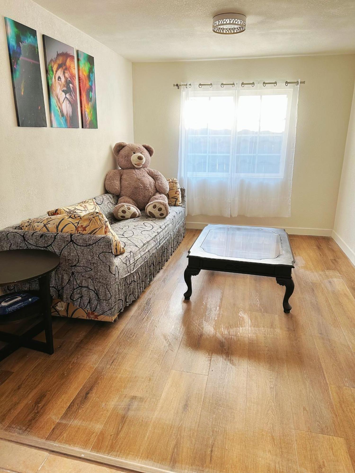 הסיינדה הייטס New Renovated Room With Shared Bathroom מראה חיצוני תמונה